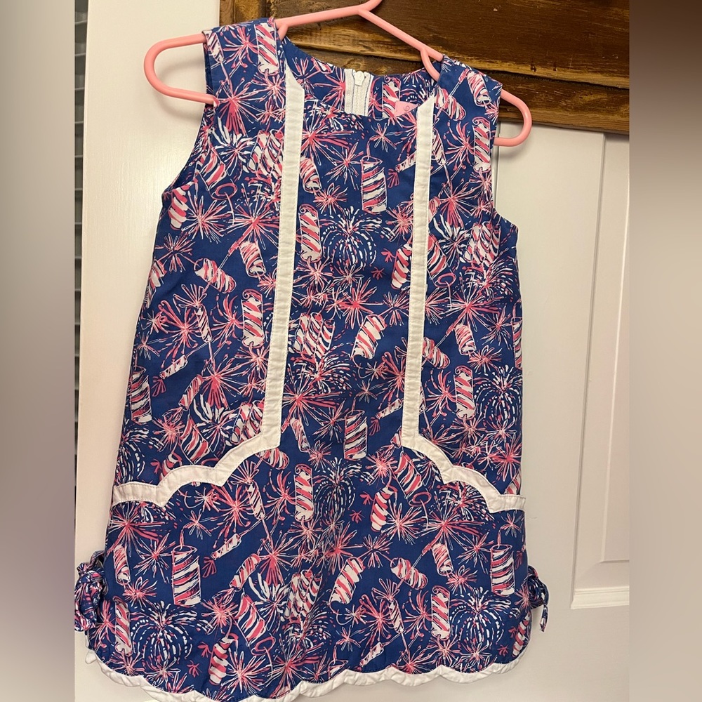 Lilly Pulitzer Cherry Bomb shift dress EUC perfect for 4th of July! Size 3t